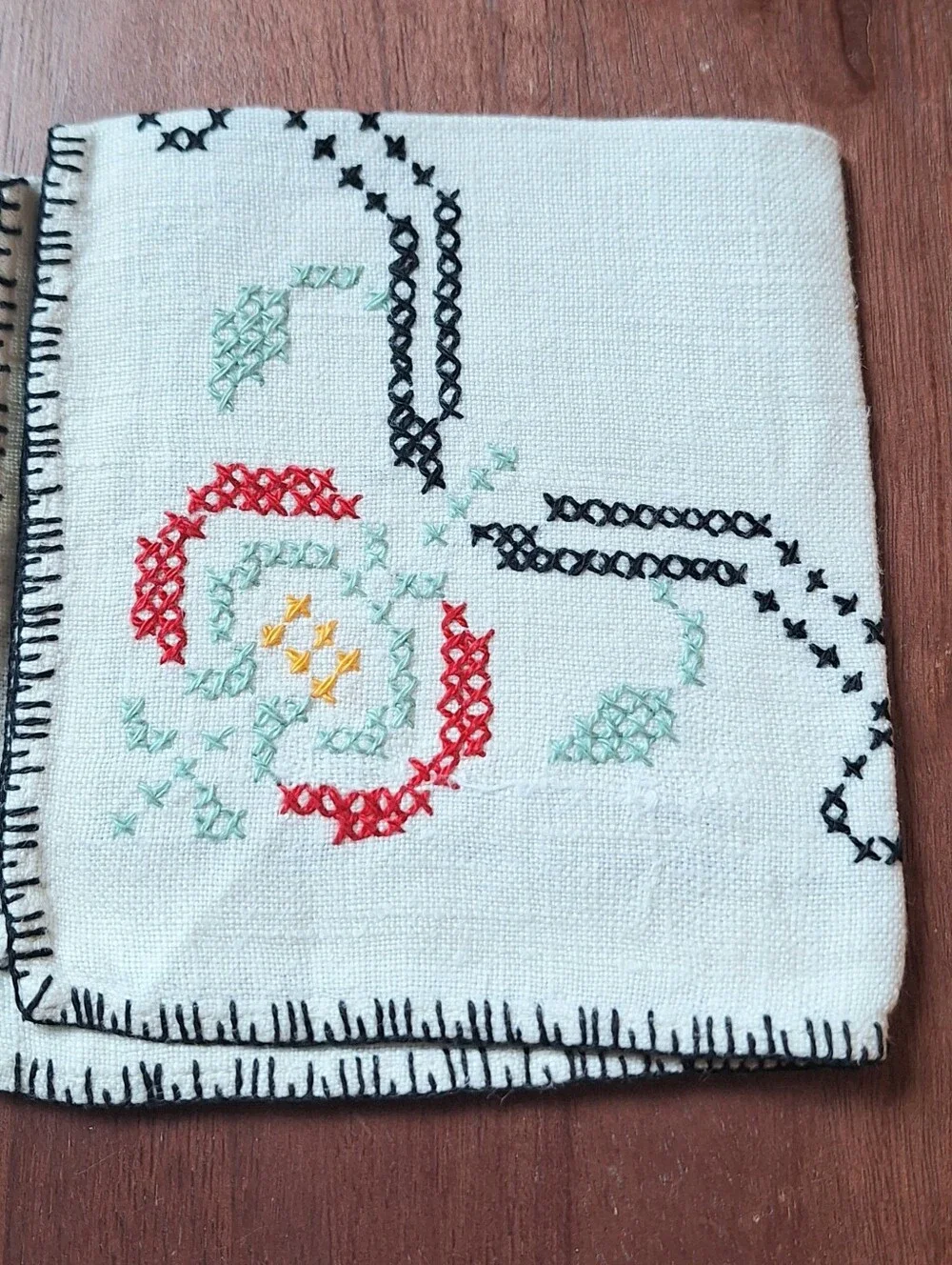 Vintage Handmade Embroidered Floral Linen Napkins Set of 4, Ivory